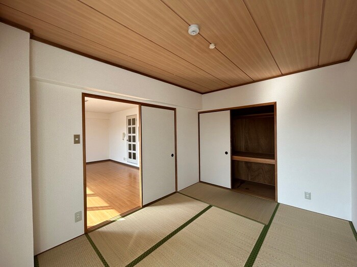 物件内観写真8　(居室)