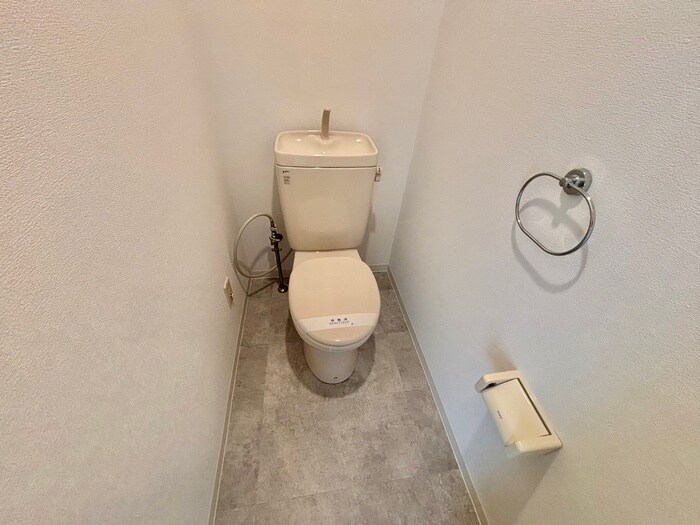 物件内観写真14　(トイレ)