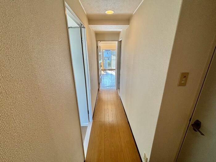 物件内観写真17　(廊下)