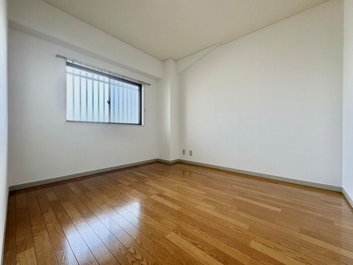 物件内観写真16　(居室)