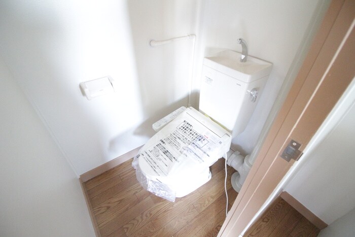 物件内観写真10　(トイレ)