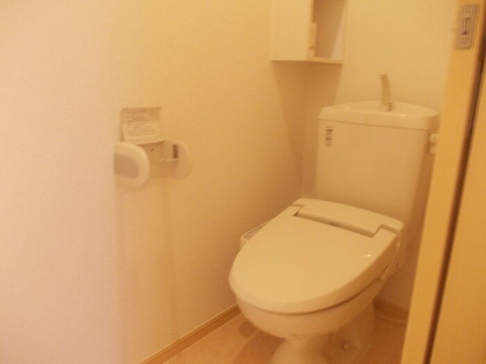 物件内観写真13　(トイレ)