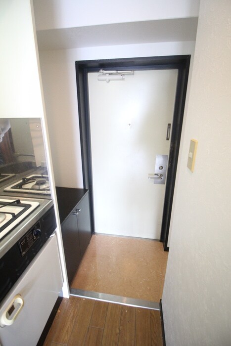 物件内観写真17　(玄関)