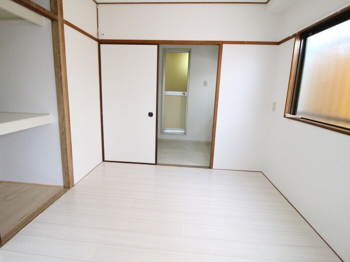 物件内観写真12　(居室)