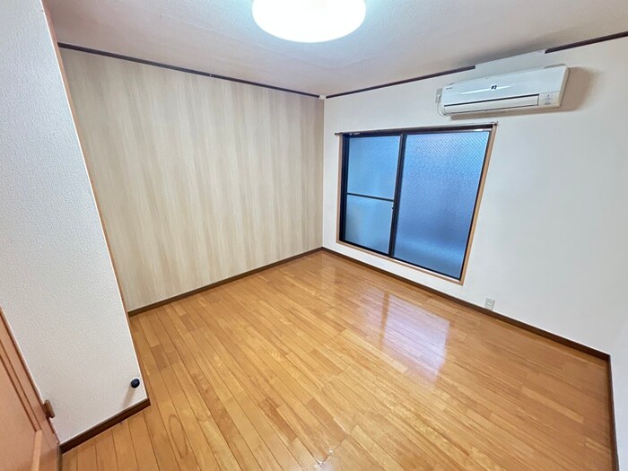 物件内観写真5　(居室)