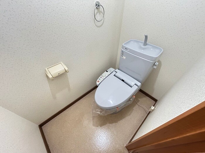 物件内観写真8　(トイレ)