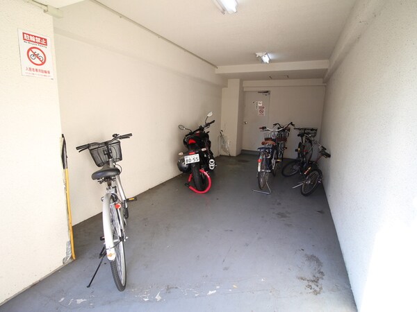駐輪場