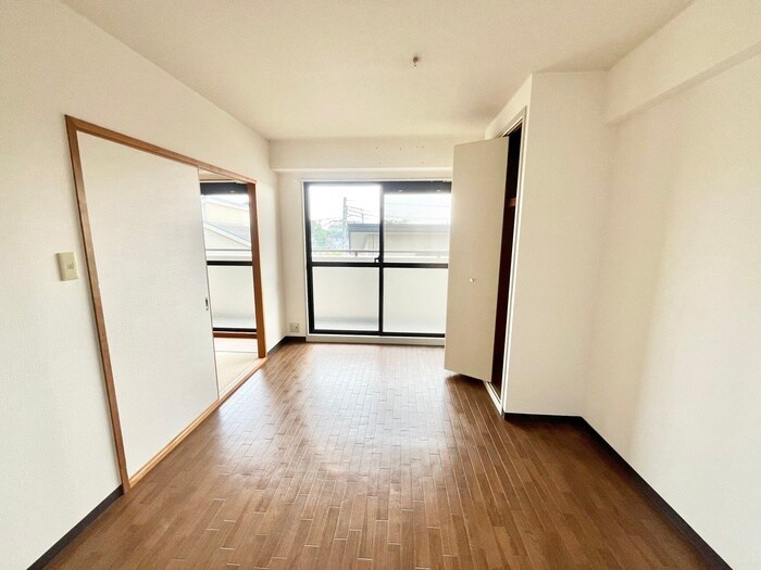 物件内観写真7　(居室)