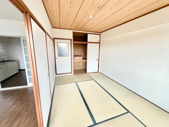 物件内観写真10　(居室)