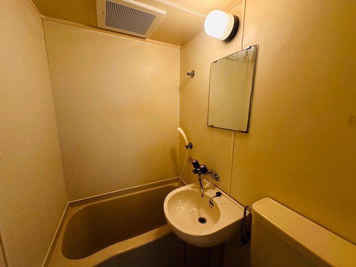 物件内観写真10　(洗面)