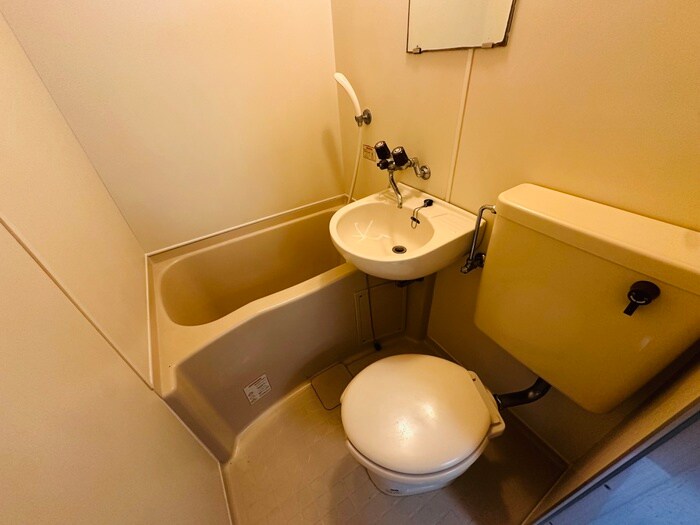 物件内観写真12　(トイレ)