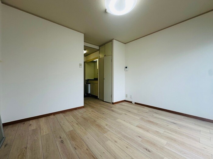 物件内観写真18　(居室)