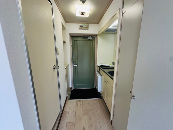 物件内観写真19　(廊下)