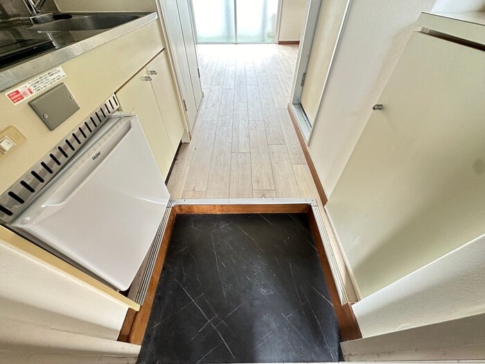 物件内観写真22　(玄関)