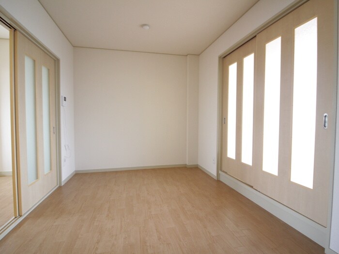 物件内観写真21　(居室)