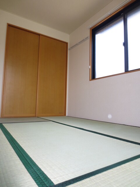 物件内観写真13　(居室)