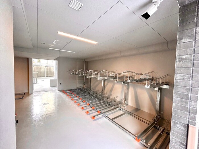 物件外観写真3　(駐輪場)