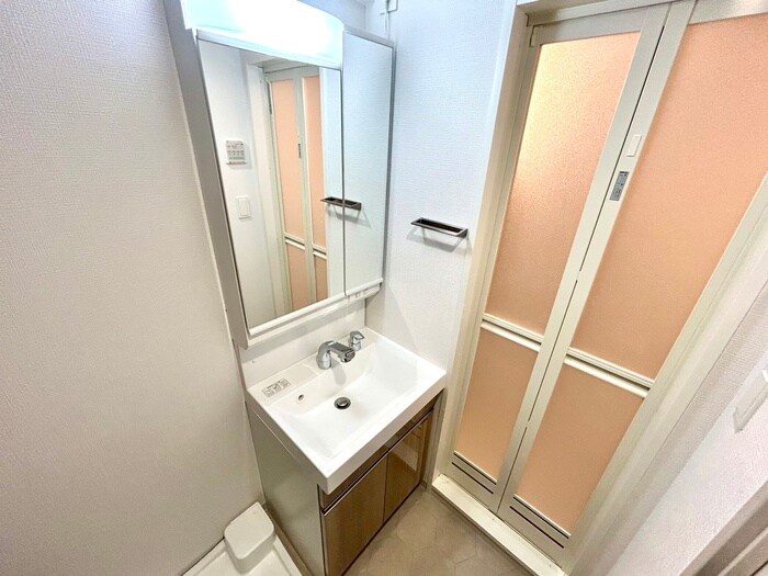 物件内観写真13　(洗面)