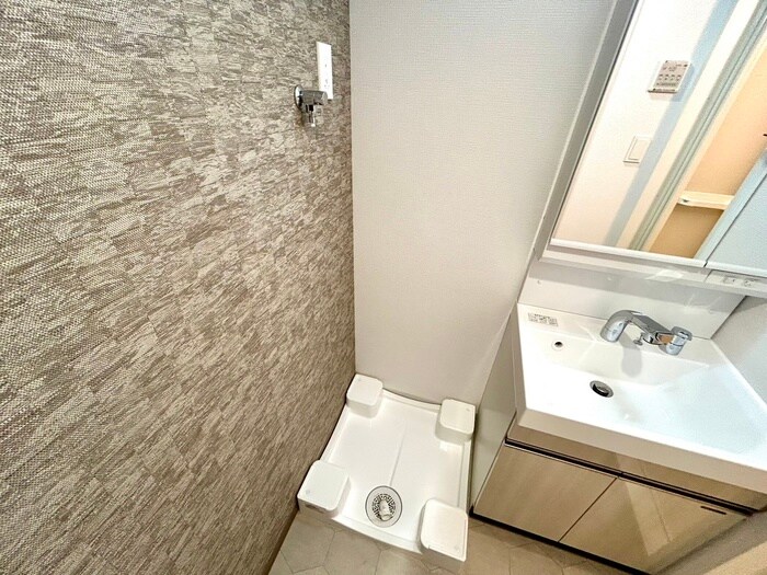 物件内観写真15　(洗濯機置場)