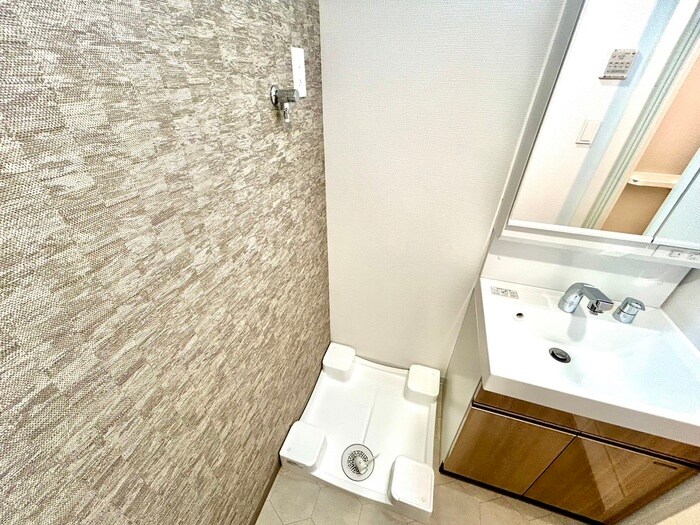 物件内観写真15　(洗濯機置場)