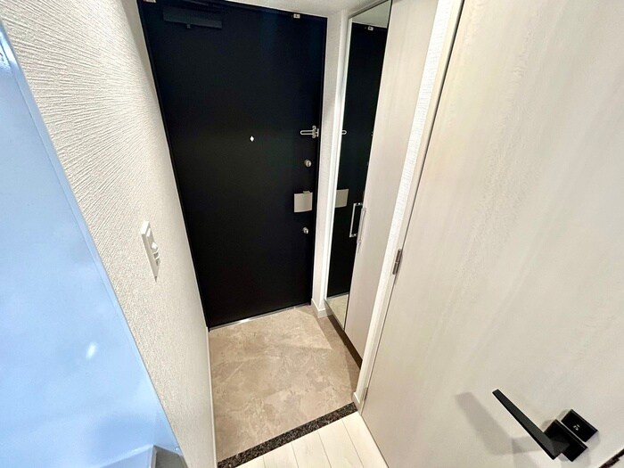 物件内観写真17　(玄関)