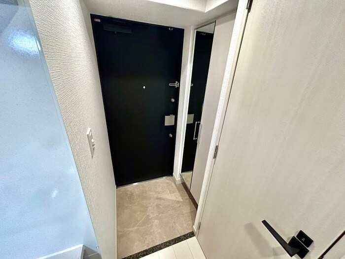 物件内観写真17　(玄関)