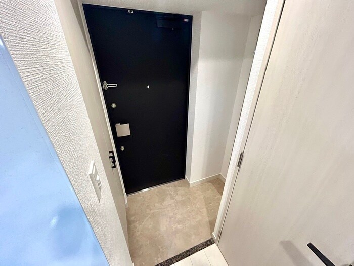 物件内観写真17　(玄関)