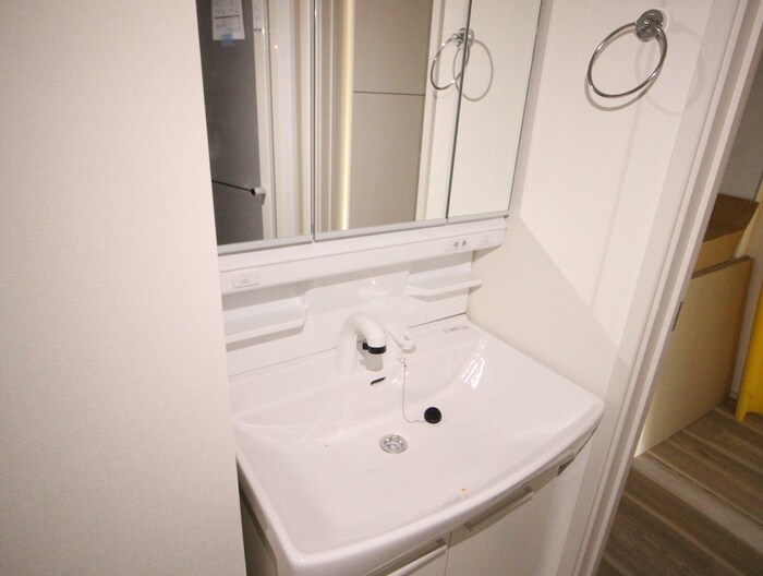 物件内観写真11　(洗面)