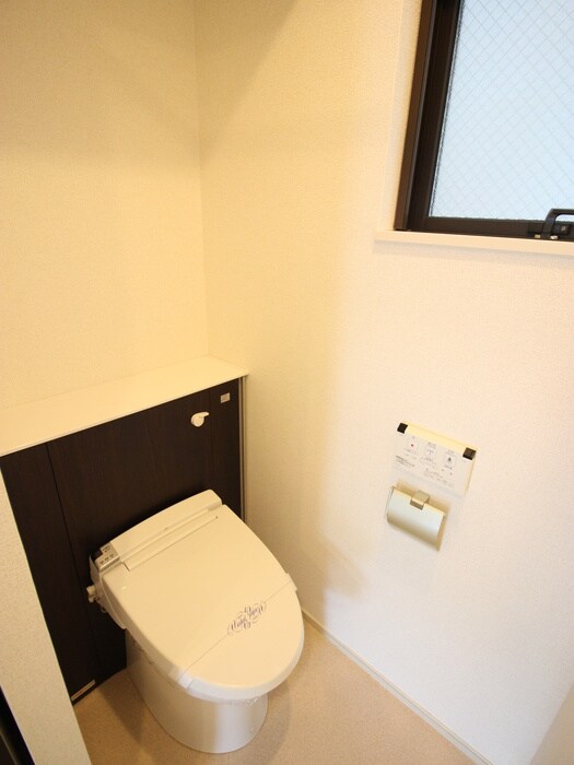 物件内観写真12　(トイレ)