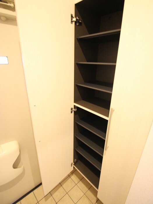 物件内観写真14　(靴箱)