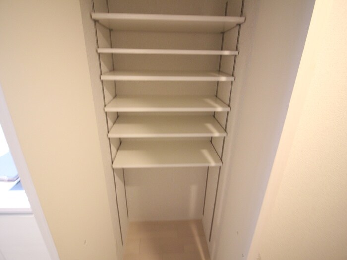 物件内観写真8　(靴箱)