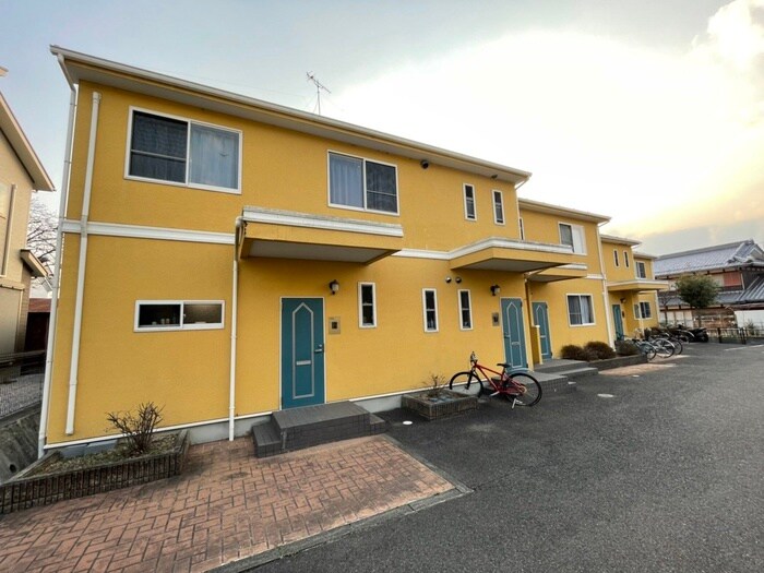 物件外観写真2　(外観写真)