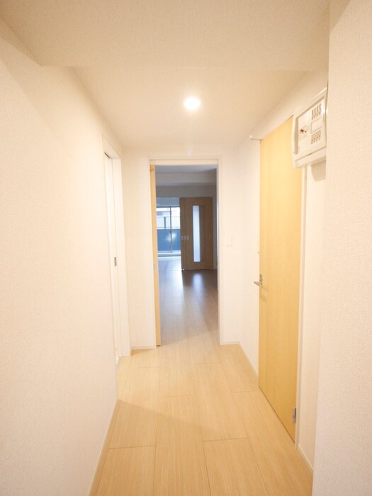 物件内観写真18　(廊下)