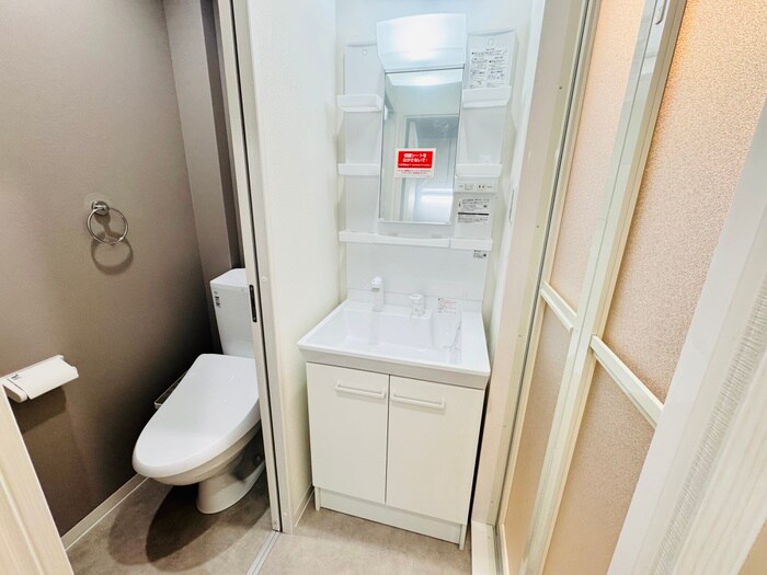 物件内観写真12　(洗面)