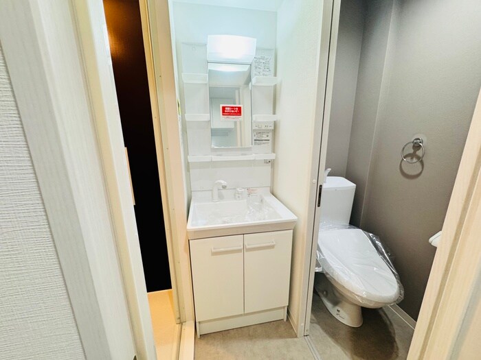 物件内観写真12　(洗面)