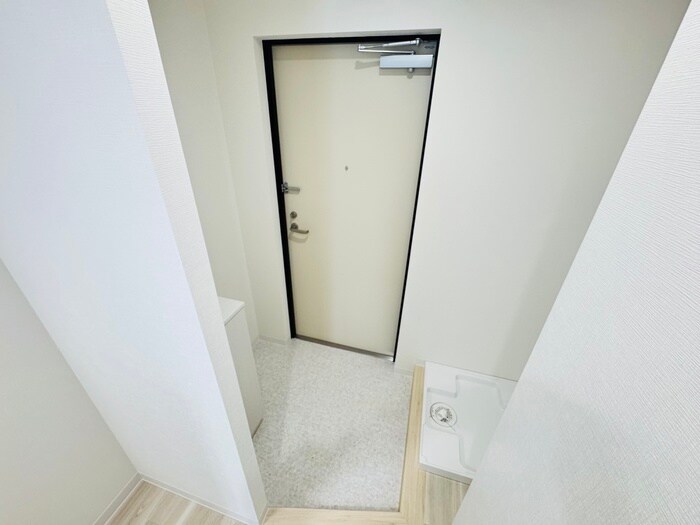物件内観写真14　(玄関)