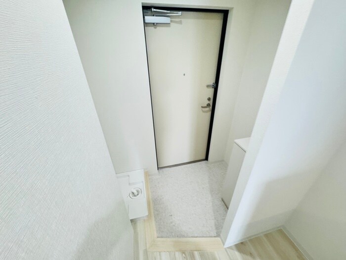物件内観写真14　(玄関)