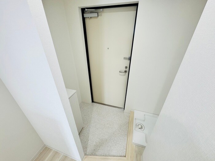 物件内観写真14　(玄関)