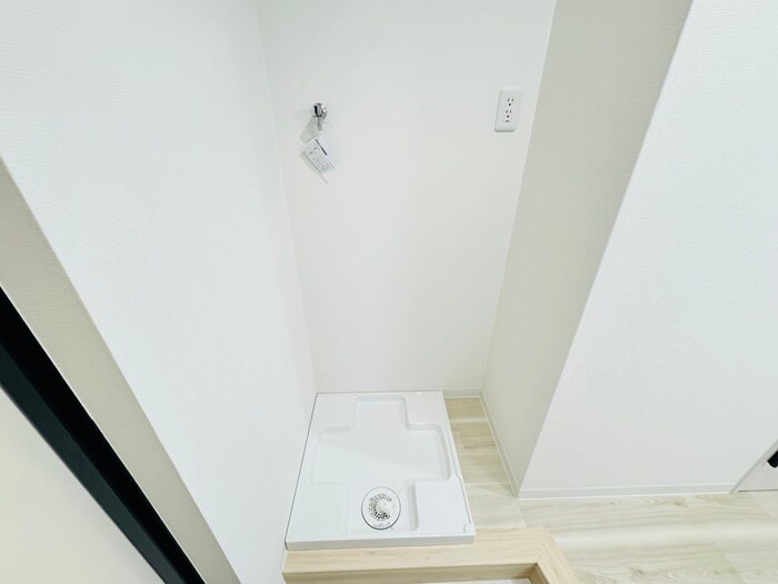 物件内観写真18　(洗濯機置場)