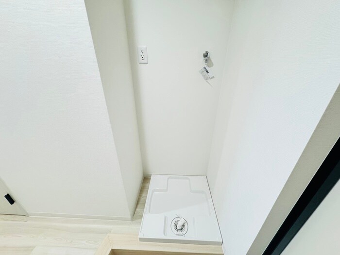 物件内観写真18　(洗濯機置場)