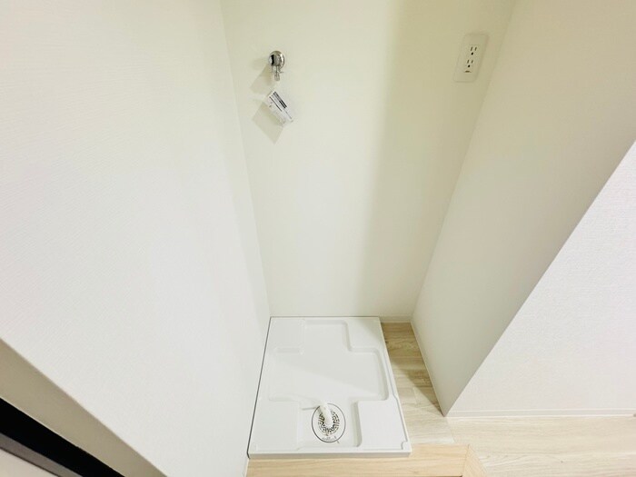 物件内観写真18　(洗濯機置場)