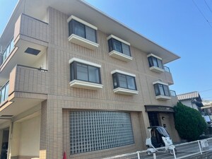 東尾マンション外観写真