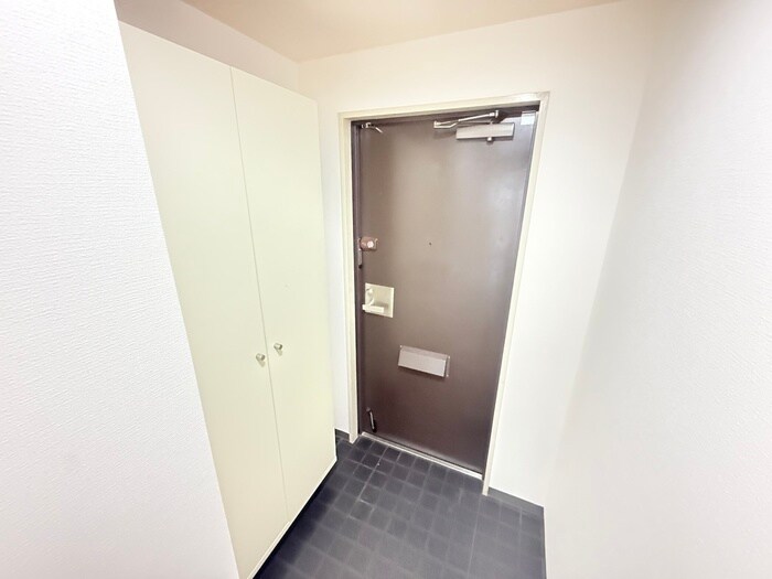 物件内観写真14　(玄関)