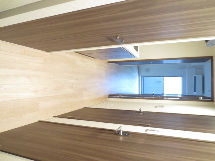 物件内観写真7　(廊下)