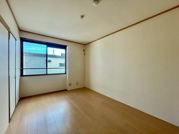 物件内観写真7　(居室)