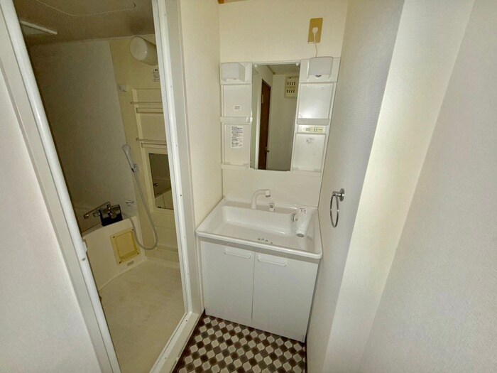 物件内観写真13　(洗面)