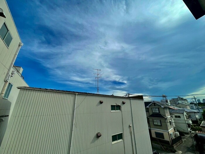 物件内観写真16　(室内からの展望)