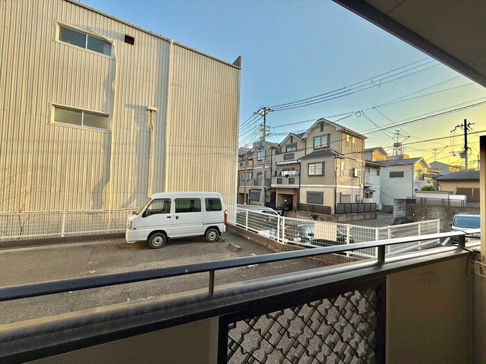 物件内観写真22　(室内からの展望)