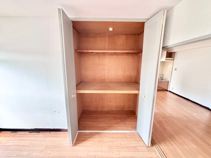 物件内観写真11　(収納)