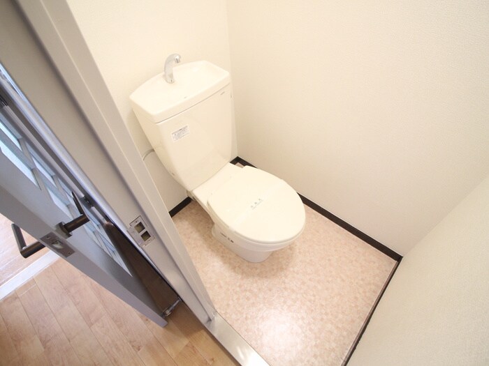 物件内観写真15　(トイレ)